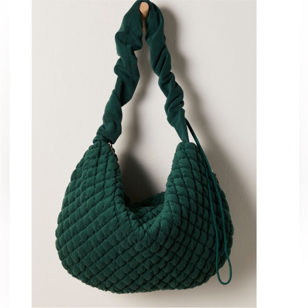 Free People Pucker Up Fleece Carryall In Evergreen. NWT!